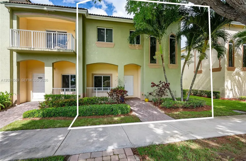 2343 SE 16th Place Homestead FL 33035