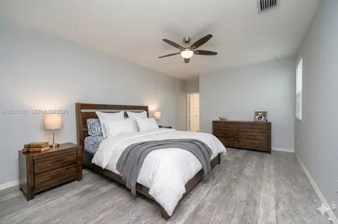 2343 SE 16th Place Homestead FL 33035