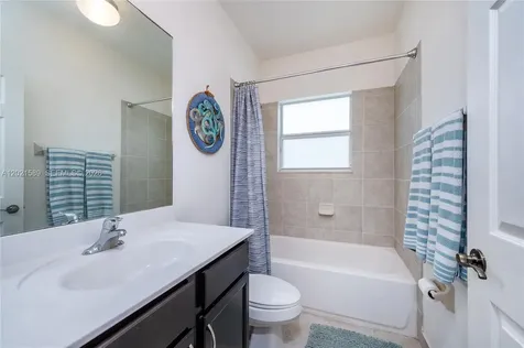 2343 SE 16th Place Homestead FL 33035