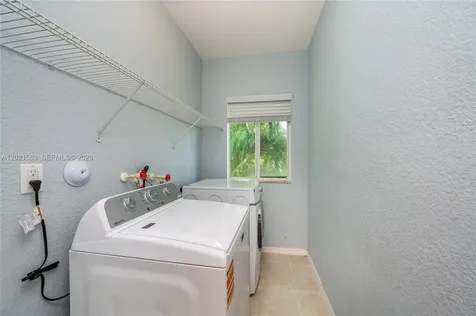 2343 SE 16th Place Homestead FL 33035