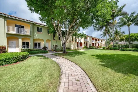 2343 SE 16th Place Homestead FL 33035