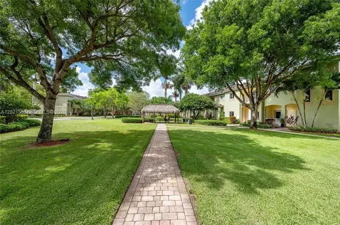 2343 SE 16th Place Homestead FL 33035