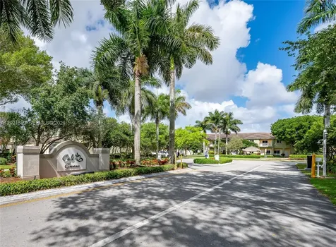 2343 SE 16th Place Homestead FL 33035