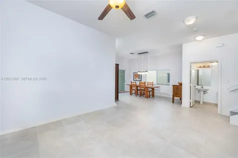 2343 SE 16th Place Homestead FL 33035