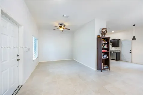 2343 SE 16th Place Homestead FL 33035
