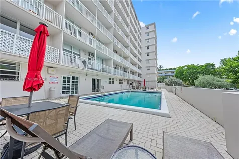1300 Lincoln Road Miami Beach FL 33139