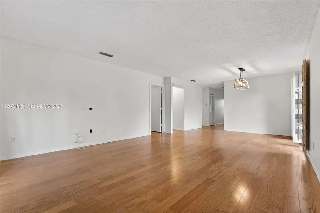 21810 Cypress Circle Boca Raton FL 33433