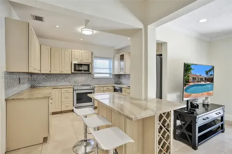 811 NE 73rd Street Miami FL 33138