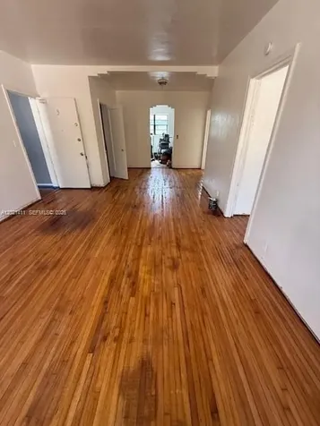 987 Bay Drive Miami Beach FL 33141