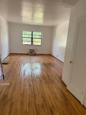 987 Bay Drive Miami Beach FL 33141
