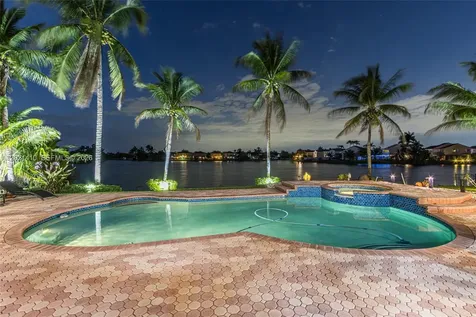 19361 NW 8th Street Pembroke Pines FL 33029