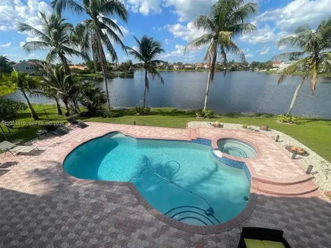 19361 NW 8th Street Pembroke Pines FL 33029