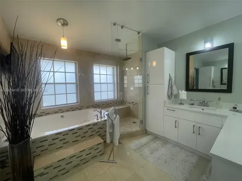 19361 NW 8th Street Pembroke Pines FL 33029