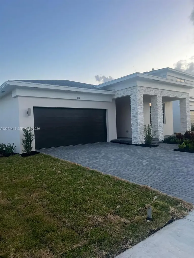 1933 E Wandering Willow Way Loxahatchee FL 33470