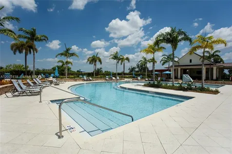 1933 E Wandering Willow Way Loxahatchee FL 33470