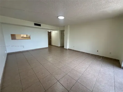 8635 NW 8th Street Miami FL 33126