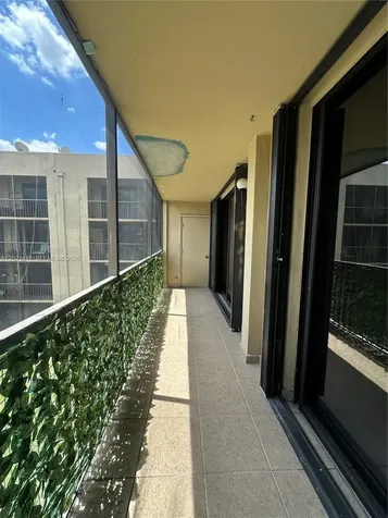 8635 NW 8th Street Miami FL 33126