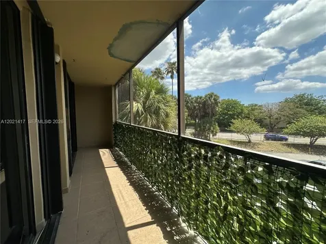 8635 NW 8th Street Miami FL 33126