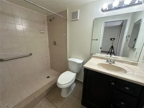 8635 NW 8th Street Miami FL 33126