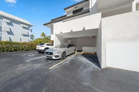 5750 Turin Street Coral Gables FL 33146
