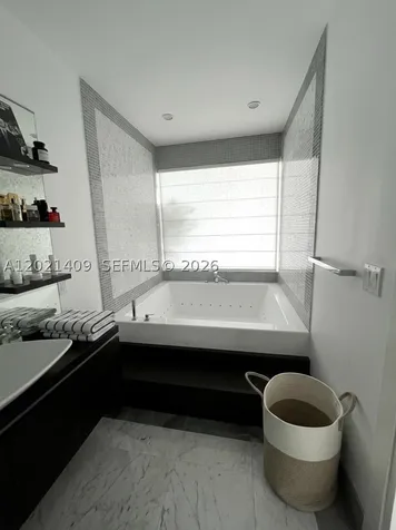 200 Biscayne Boulevard Way Miami FL 33131