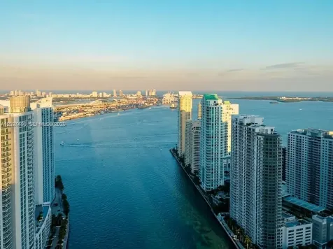 200 Biscayne Boulevard Way Miami FL 33131