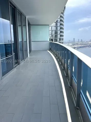 200 Biscayne Boulevard Way Miami FL 33131