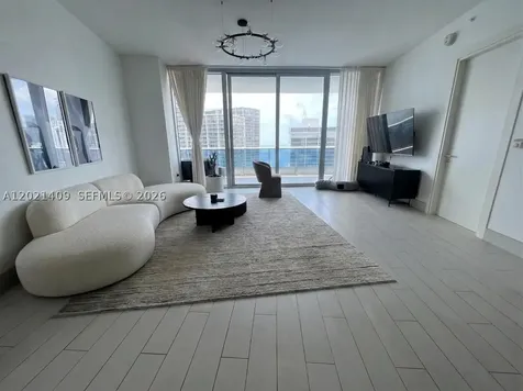200 Biscayne Boulevard Way Miami FL 33131
