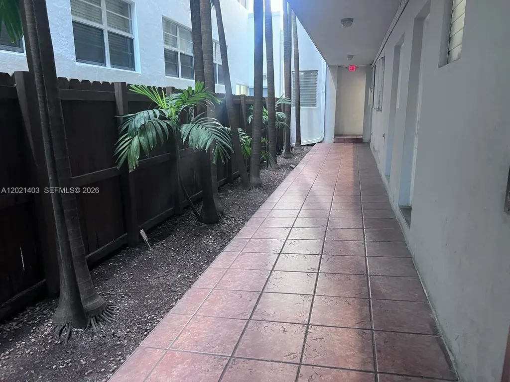 528 Meridian Avenue Miami Beach FL 33139
