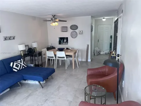 528 Meridian Avenue Miami Beach FL 33139