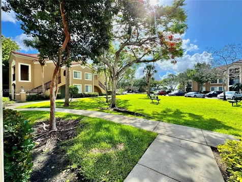 7940 N Nob Hill Road Tamarac FL 33321