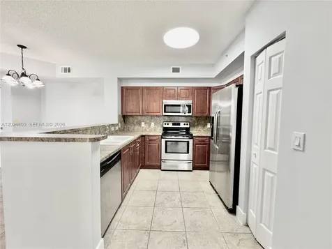 7940 N Nob Hill Road Tamarac FL 33321