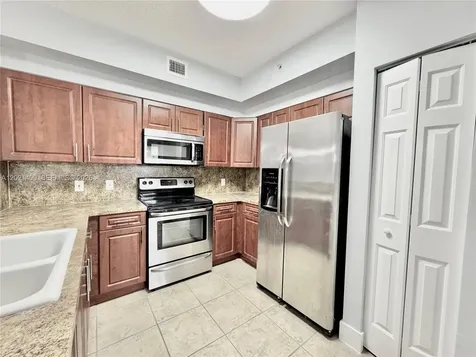 7940 N Nob Hill Road Tamarac FL 33321