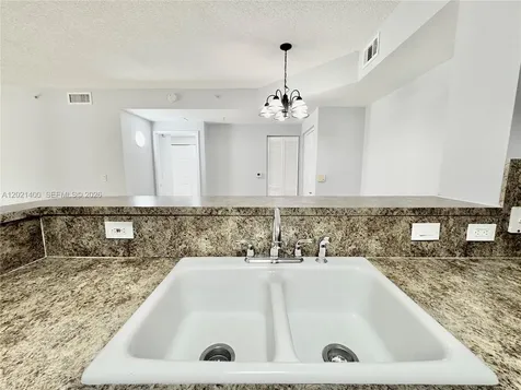 7940 N Nob Hill Road Tamarac FL 33321