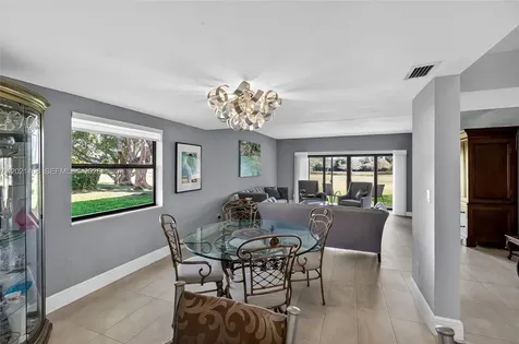 8887 SW 62nd Terrace Miami FL 33173