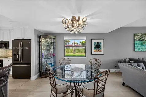 8887 SW 62nd Terrace Miami FL 33173