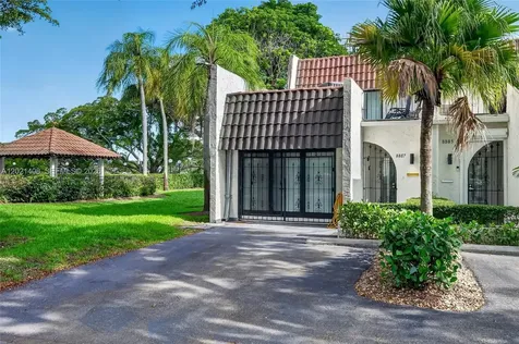 8887 SW 62nd Terrace Miami FL 33173