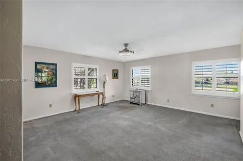 8887 SW 62nd Terrace Miami FL 33173