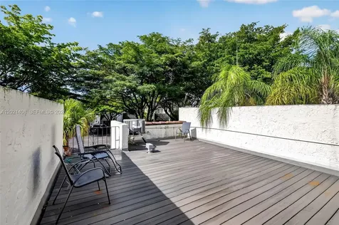 8887 SW 62nd Terrace Miami FL 33173