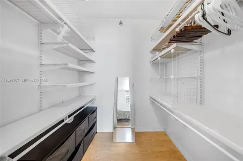 5880 Collins Avenue Miami Beach FL 33140