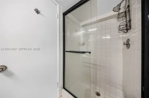 5880 Collins Avenue Miami Beach FL 33140