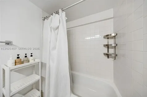 5880 Collins Avenue Miami Beach FL 33140