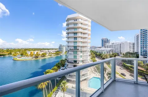 5880 Collins Avenue Miami Beach FL 33140