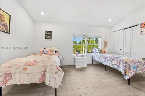 19601 SW 187th Avenue Miami FL 33187