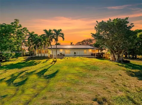 19601 SW 187th Avenue Miami FL 33187