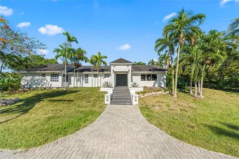 19601 SW 187th Avenue Miami FL 33187