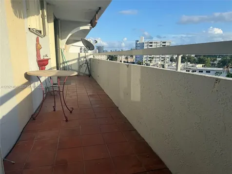 7300 Wayne Avenue Miami Beach FL 33141