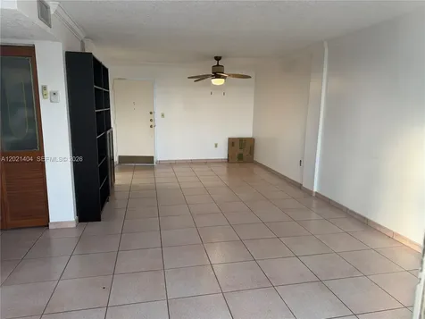 7300 Wayne Avenue Miami Beach FL 33141