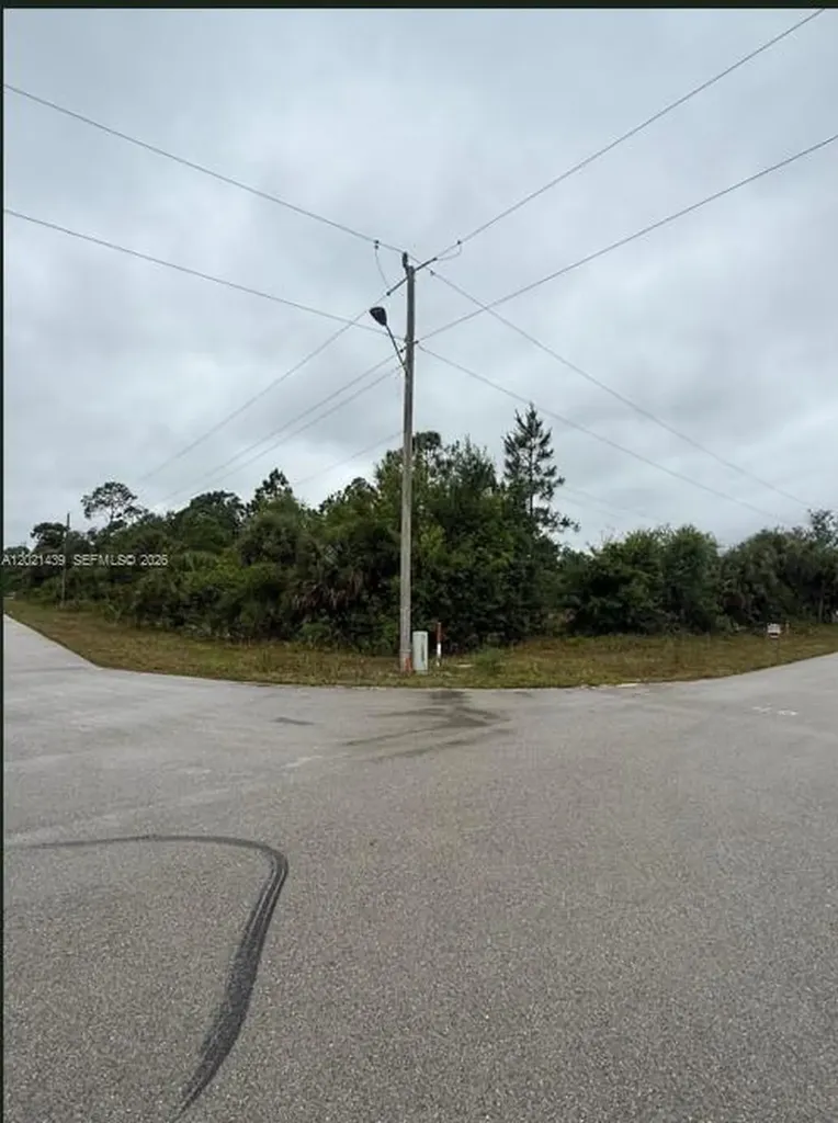 140 Nassau Avenue S Other City - In The State Of Florida FL 33974