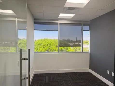 290 NW 165th Street Miami FL 33169
